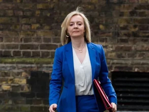 Британия согласовала с G7 и ЕС санкции против России по Украине - Трасс