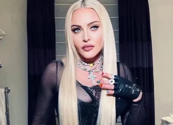 Певица Мадонна выступила в поддержку Украины