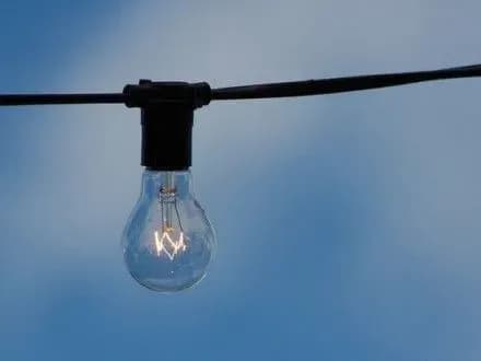 У селах Одеської області, які постраждали від обстрілу, відновлено електропостачання