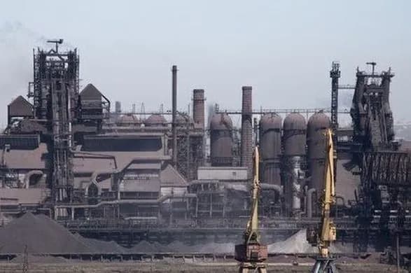Окупанти хочуть застосувати хімічну зброю проти ЗСУ, що тримають оборону маріупольської "Азовсталі"
