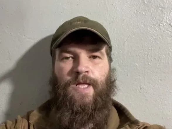 Поки ви кидаєте пасхальні картинки, ворог скидає бомби на голови дітей: командир "Азову" про ситуацію в Маріуполі