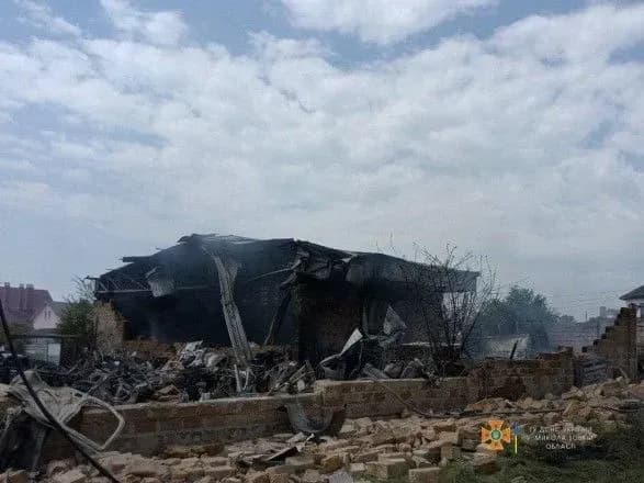 Обстріли Миколаївщини: за добу окупанти поранили 10 людей