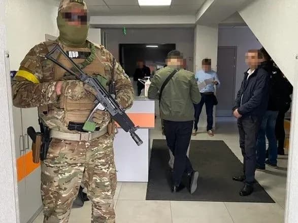 В Україні виявили будівельний бізнес близького до кремля російського олігарха: офіси та промислові об'єкти обшукали