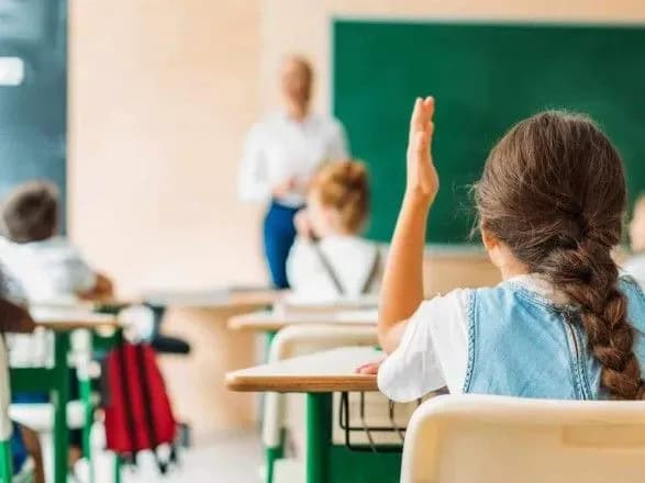 В Україні змінюють тривалість навчального року на час війни