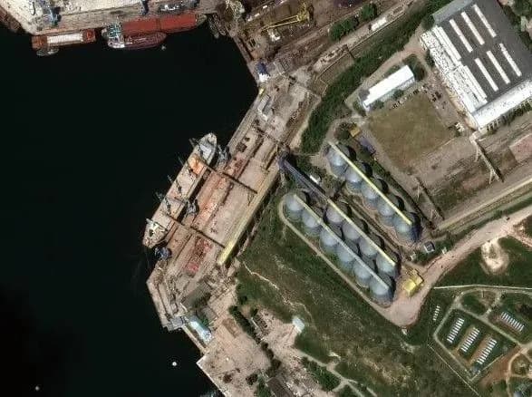 Із супутника дуже добре видно, як флот рф блокує українські порти - голова дипломатії ЄС