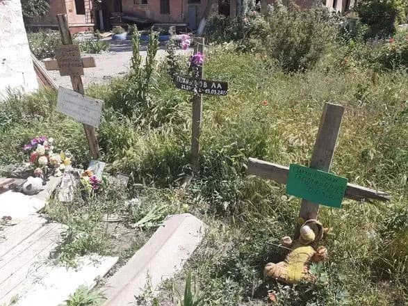 Вони забагато вбили: перепоховання маріупольців може затягнутися на 2-3 місяці – радник мера