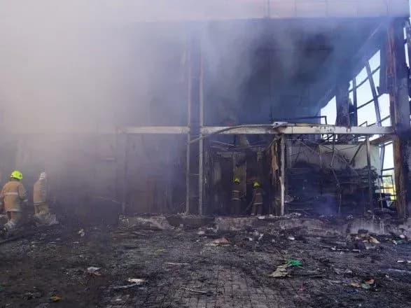 Обстріл ТЦ Кременчука: кількість загиблих зросла до 15