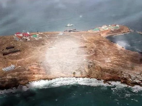 Відхід від острову Зміїний означає для росіян катастрофічну поразку – експерт