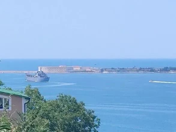 Из Севастополя вышел десантный корабль оккупантов