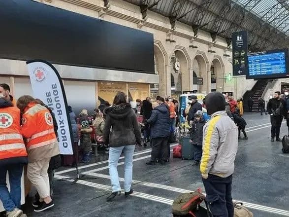 "Одним словом - солідарність": посол України у Франції розповів, як французи відносяться до українських біженців