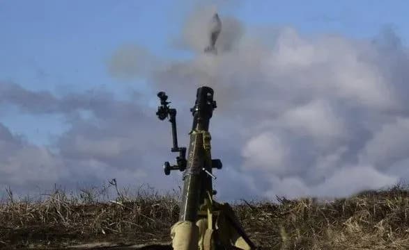 Пролунало з пів сотні вибухів: окупанти з РСЗВ та артилерії обстріляли Чернігівщину