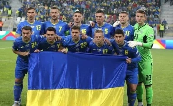 Футбол: сборная Украины осталась на 27 месте рейтинга ФИФА