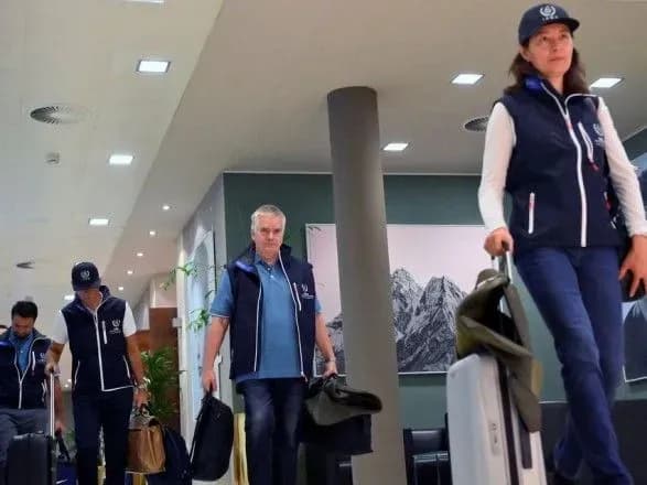 Стоятимуть у черзі: окупанти відмовилися робити спецперепустки для місії МАГАТЕ