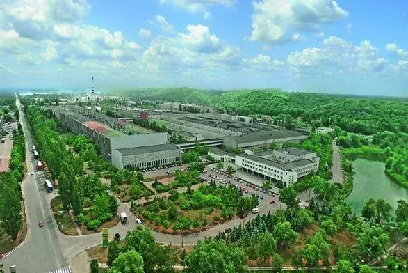 «Креді Агріколь Банк» висловив занепокоєння арештом Обухівського паперового комбінату