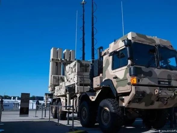 Перше постачання німецької системи ППО IRIS-T SLM в Україну відбудеться вже найближчим часом, — міноборони НІмеччини
