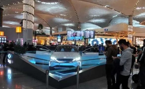 В Стамбуле презентовали первый турецкий электрокар