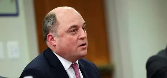 Британский министр обороны "открыт" по поводу отправки в Украину оружия большой дальности