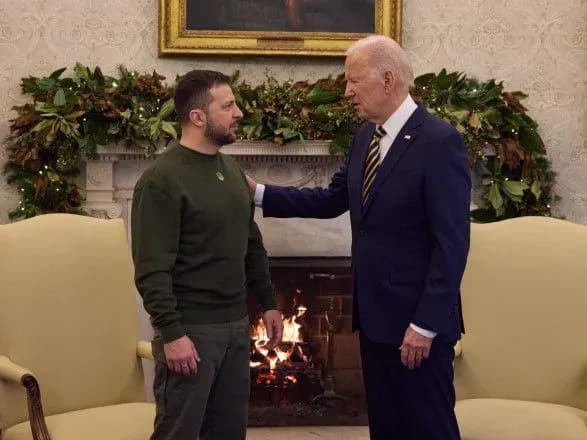 Зеленський подякував Байдену за підтримку українського народу