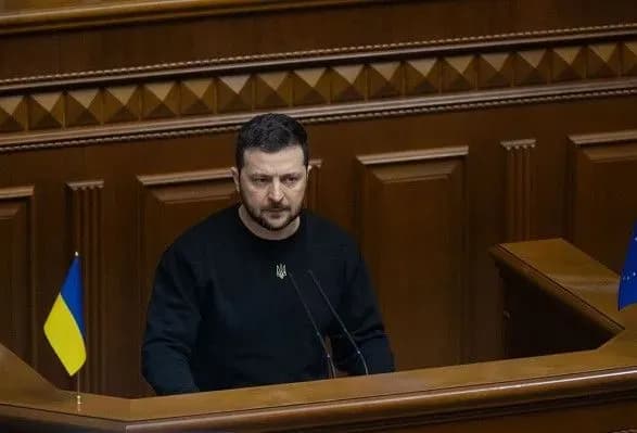 Оставшиеся в Украине или ушедшие из рф: Зеленский объяснил, какие компании будут приобщать к восстановлению Украины