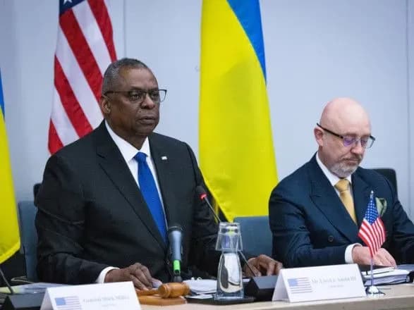 Не имею никаких объявлений: Остин о возможности предоставить Украине истребители