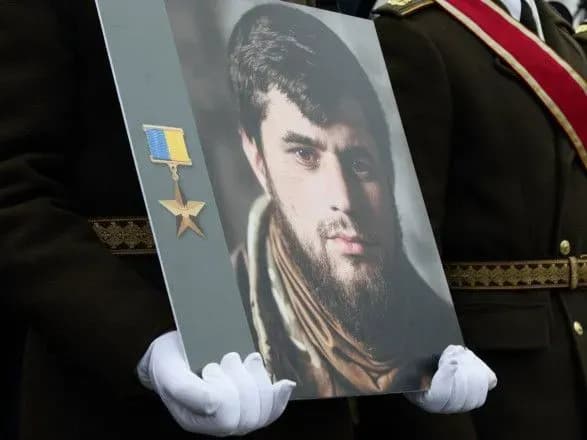 Спи спокійно, друже: Головнокомандувач ЗСУ попрощався із "Да Вінчі"