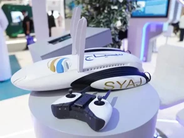 У Дубаї показали робота-дельфіна, який допомагає охороняти кордони