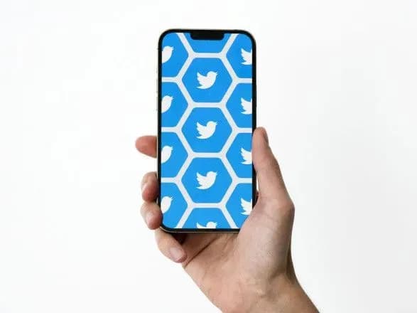 Twitter опублікує весь вихідний код для рекомендацій твітів