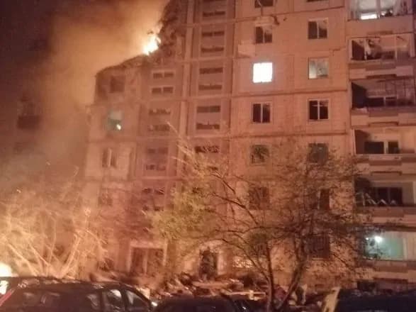 Умань: є потрапляння в житловий будинок, на місці працюють ДСНС