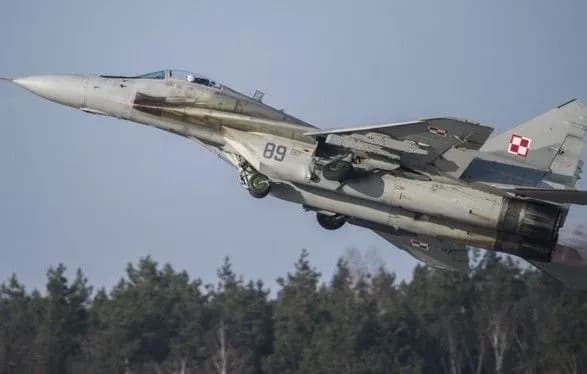 Польща передала Україні 10 винищувачів МіГ-29