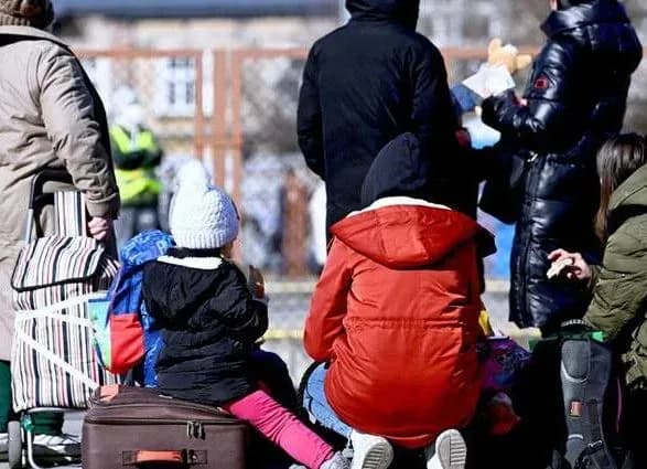 У Польщі продовжили тимчасовий захист для українських біженців