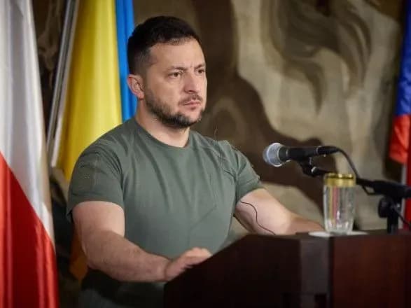 Зеленський: наступ не швидкий, але ми йдемо вперед, а росіяни - назад