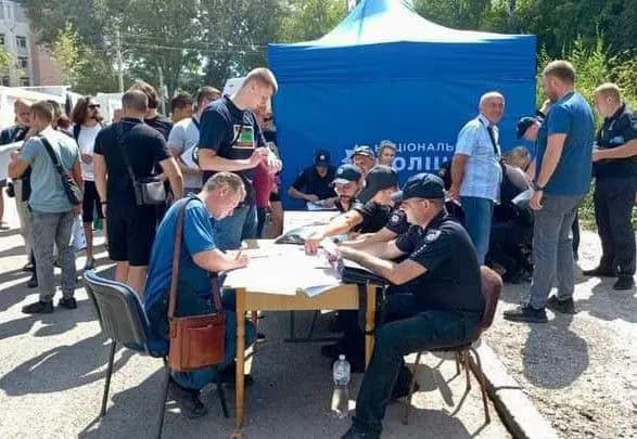 Ракетна атака на Дніпро: зареєстровано 63 заяви про пошкодження майна