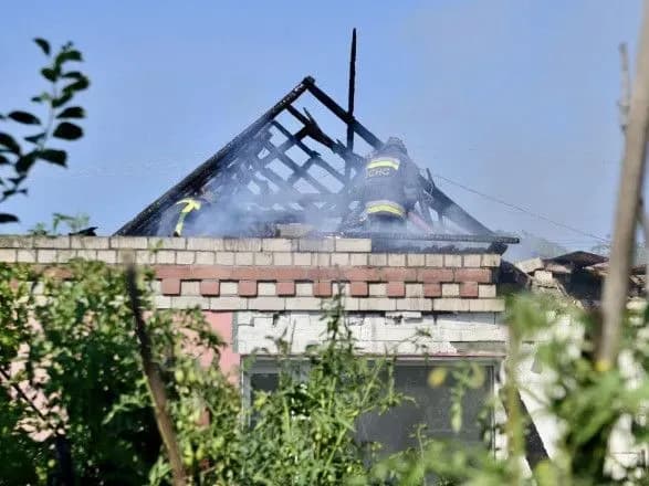 Росіяни обстріляли з артилерії Херсон. В ОВА опублікували відео із наслідками