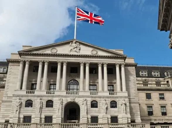 Британські банки закривають рахунки компаній, які торгують з Україною – ЗМІ