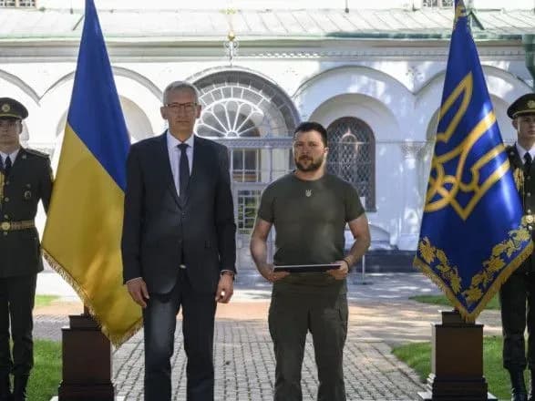 Зеленський прийняв вірчі грамоти від новопризначених послів Німеччини, Швеції та Індонезії