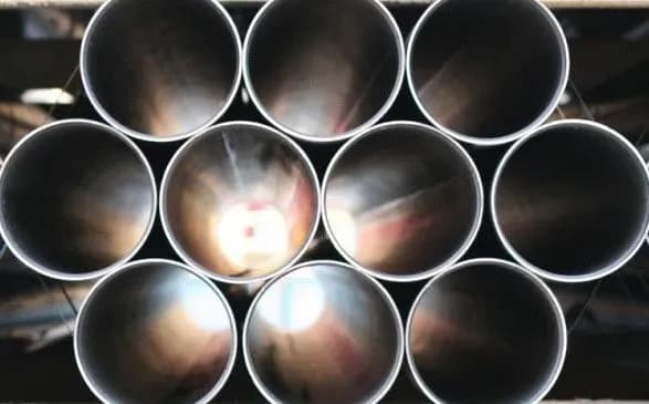 У 2023 році головний постачальник труб Укргазвидобування продовжує торгувати і платити податки в росії