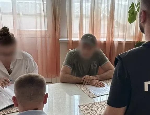 Руководителю столичной "Школы спорта" сообщили о подозрении за растрату миллиона на ремонте