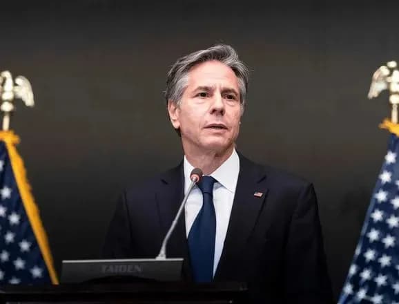 Блінкен відвідав Чернігівщину, що пережила окупацію - "Надзвичайна стійкість українського народу"