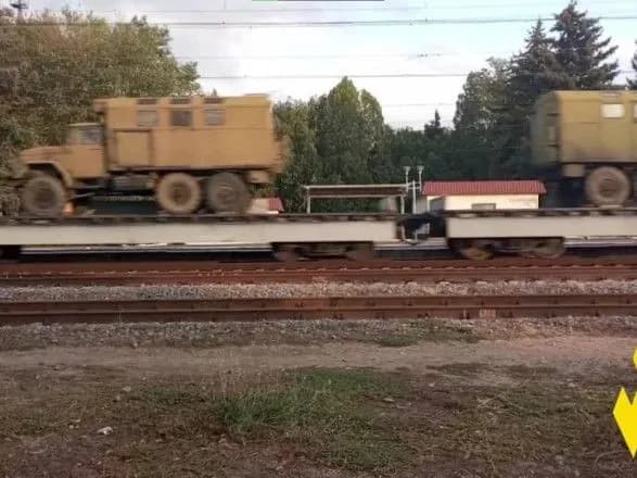 Партизани АТЕШ зафіксували перекидання великої колони техніки рф в Криму