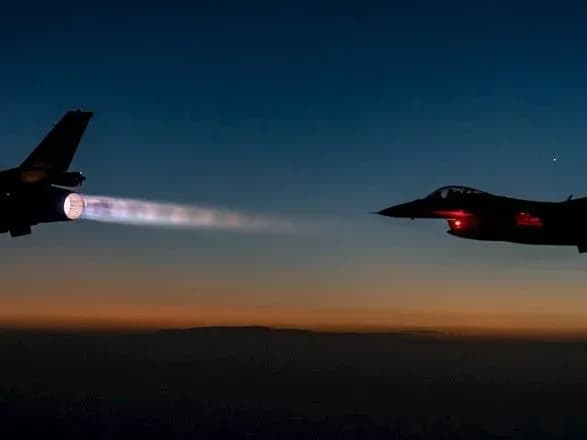 Турецька авіація вразили 15 об'єктів курдських бойовиків на півночі Іраку