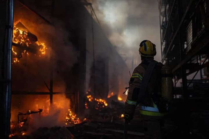 Щонайменше 30 загиблих та 160 поранених: у МВС розповіли про наслідки ракетного удару рф по Україні