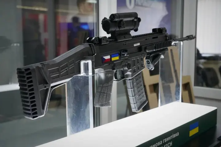 Прощавай "Калаш", привіт Bren 2 "Sich". ЗСУ отримають нову стрілецьку зброю