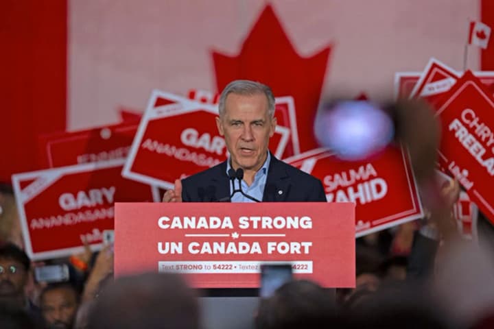 Премьер Канады перед выборами пообещал миллиарды на оборону и защиту от Трампа