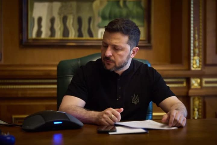 Зеленський розповів, що обговорював під час телефонної розмови з Туском