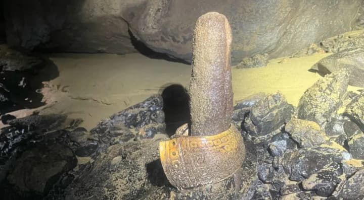 Спелеологи виявили в мексиканській печері Тлайокок артефакти зниклої культури