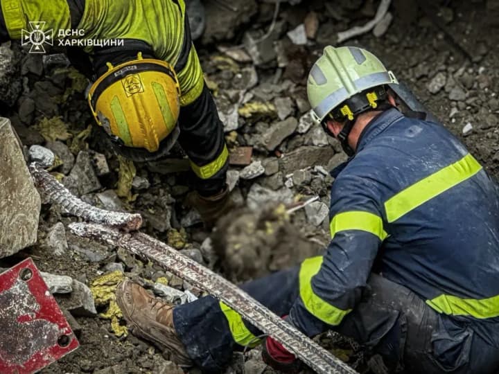 Атака рф на Харків 7 червня: з-під завалів дістали тіла п'ятьох загиблих