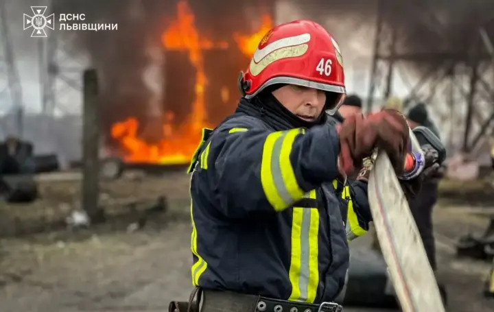 Ворожа атака на Львівщину: частина Дрогобича без світла
