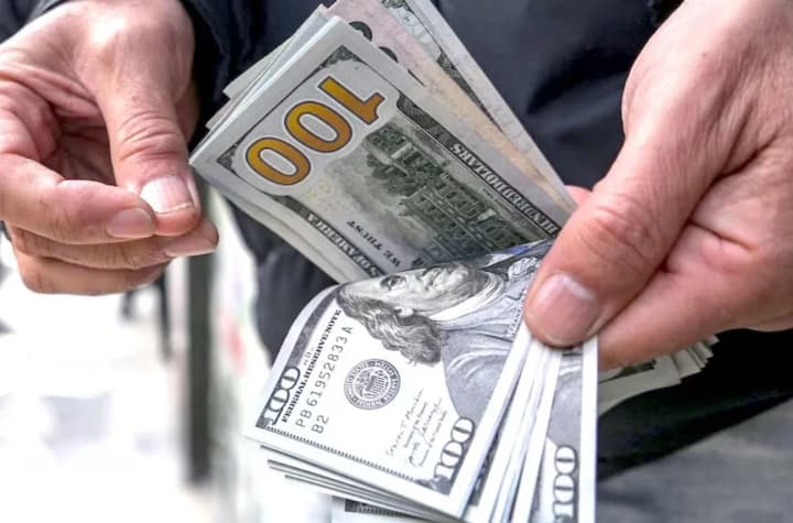 The impact of "Trump's tariffs": the dollar plunges to its lowest levels due to uncertainty in global trade