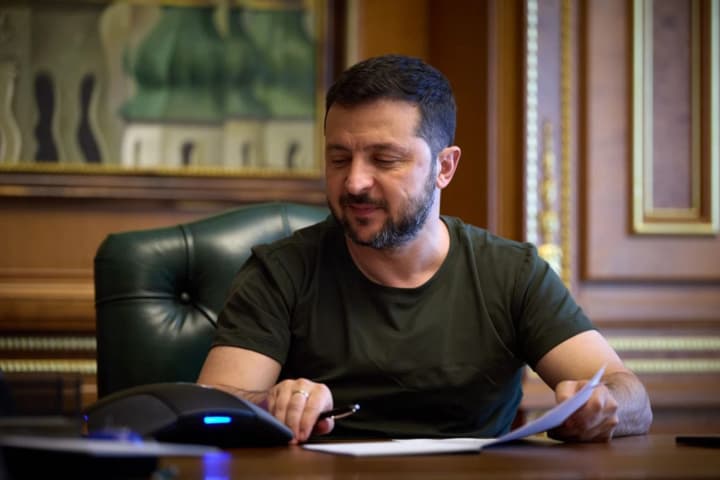 USA ready to join in providing security guarantees for Ukraine - Zelenskyy