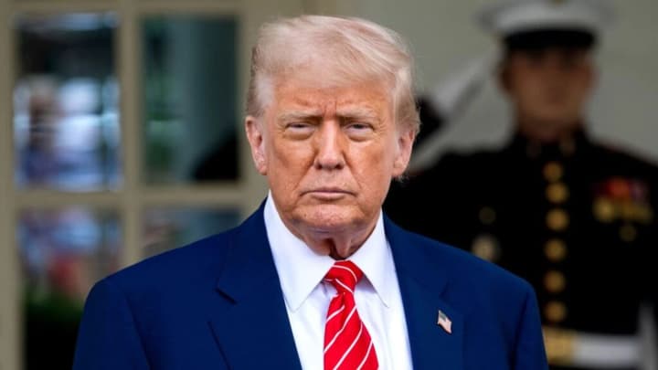 Трамп вважає, що Україні доведеться погодитися на угоду переважно на умовах росії, щоб зупинити війну - Politico